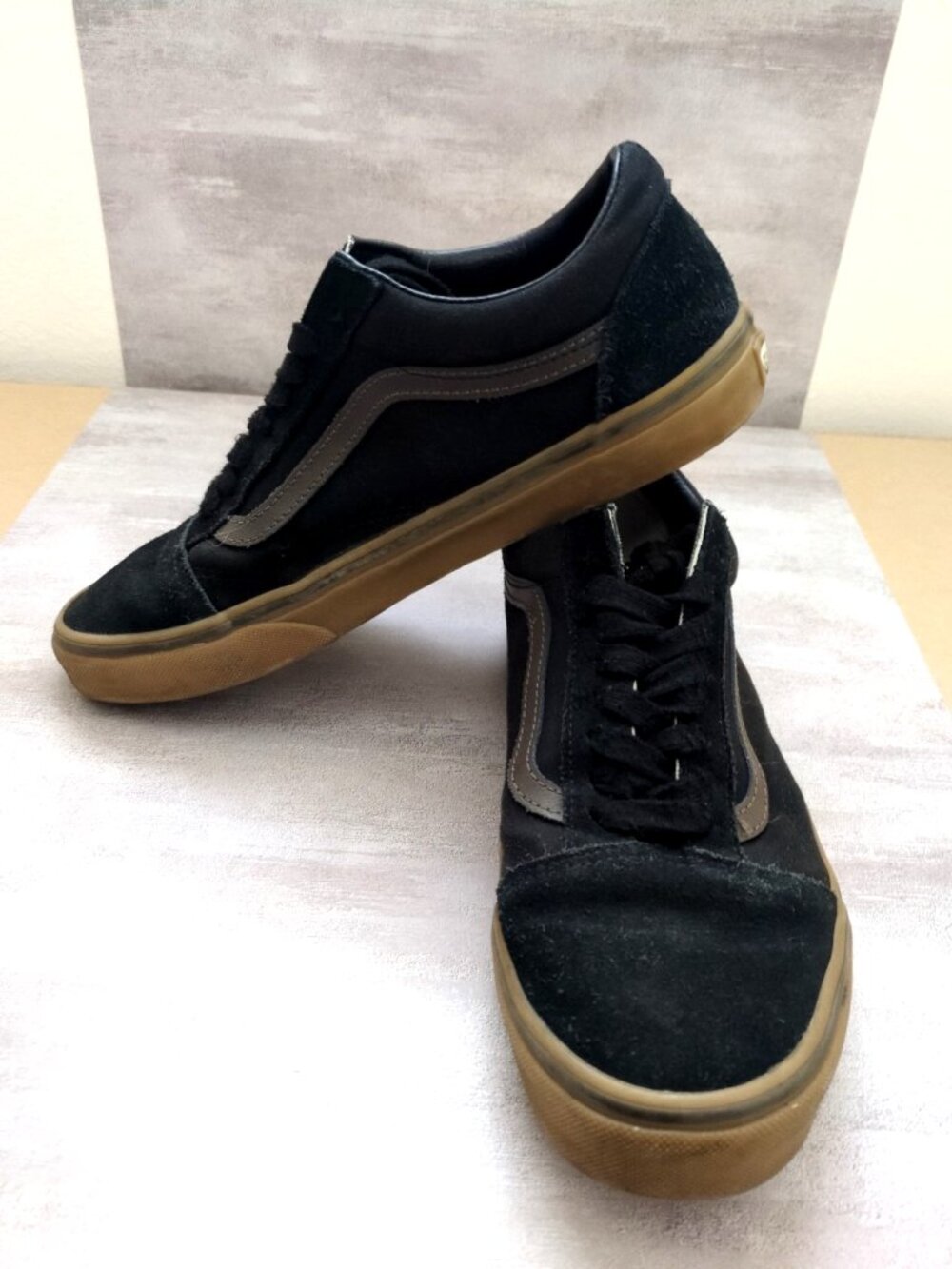 VANS Off the Wall Black/Tan Men's Size 8.5 Lace up Shoes